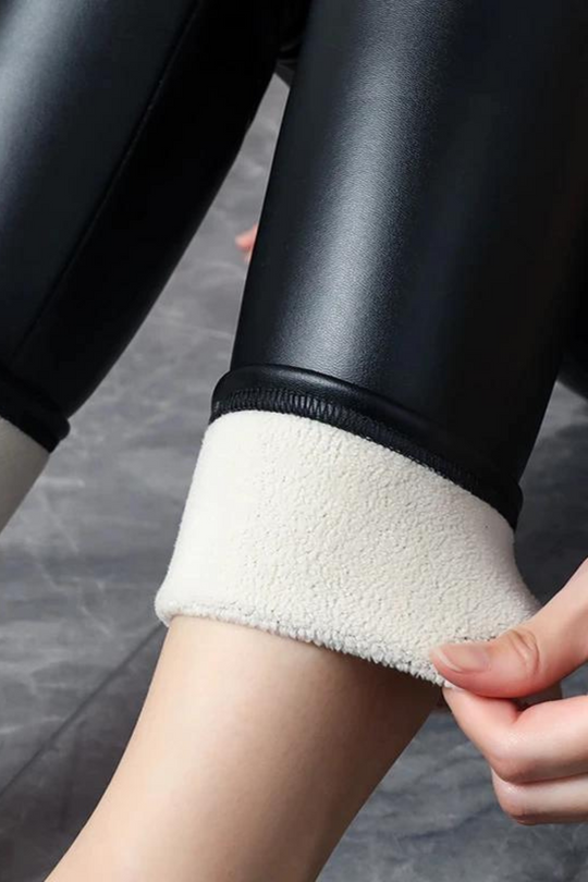🔥Limited stock: 50% OFF👖Large size (UK: 14-16) faux leather leggings (wool lining)